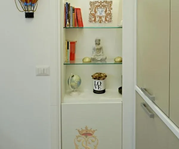 Hello Trevi Lägenhet